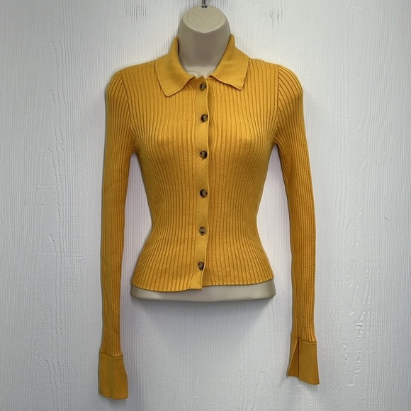 Abercrombie & Fitch - Ribbed Yellow Button Down Long Sleeve Collared Sweater XS - Picture 2 of 8